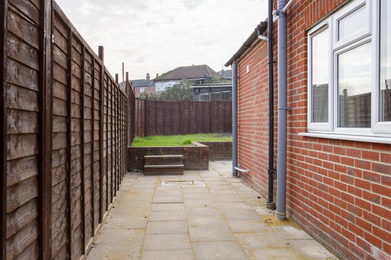 Blackberry - Stylish Self-Contained Flats In Soton City Centre Southampton Exterior foto